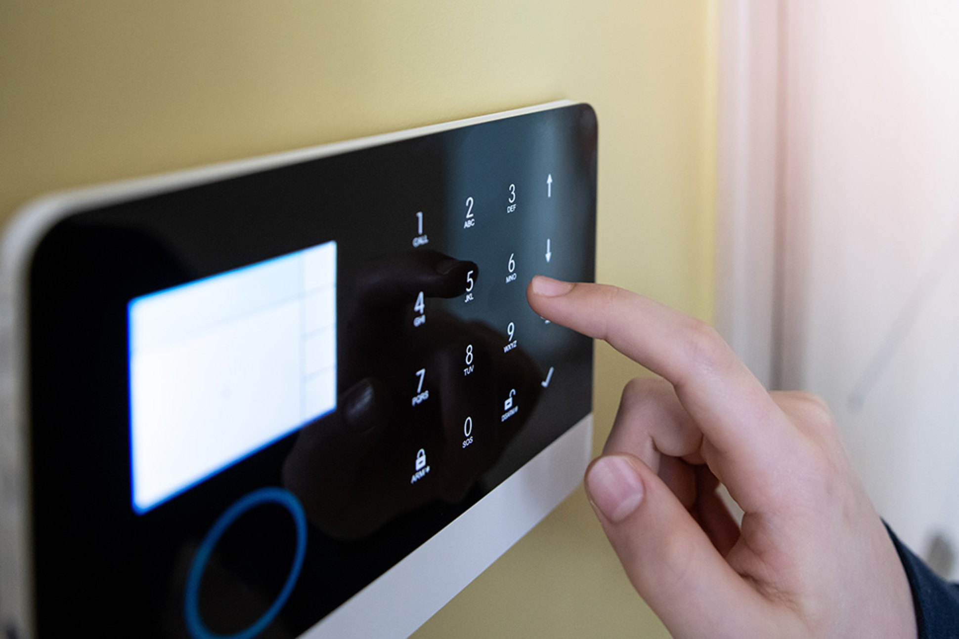 Alarm­anlagen bei Muster Elektro in Musterstadt